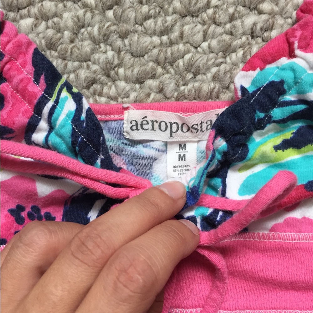 Womans Tanks Size Medium - Picture 3 of 4